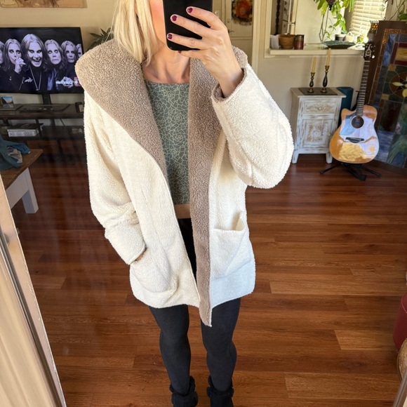 Koolaburra by UGG Sherpa Fleece
Shawl Collar Cardigan Dove/Portobello - Picture 1 of 6